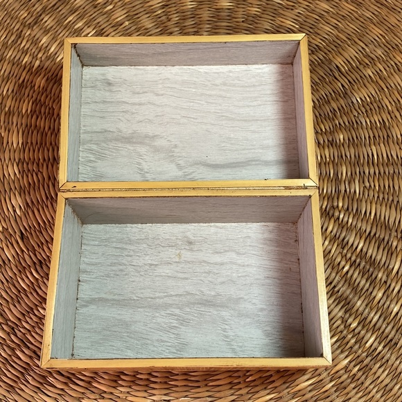 Vintage Mid Century Modern Sea Sea Shell Inlayed Jewelry Trinket Box - Picture 6 of 10